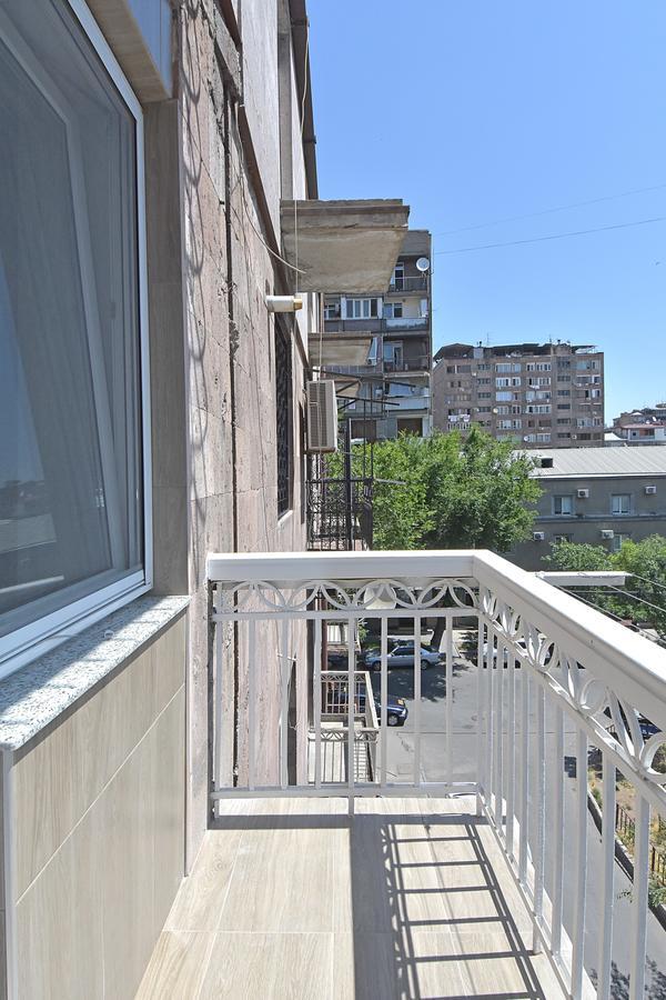 Pushkin 49 Daire Erivan Dış mekan fotoğraf